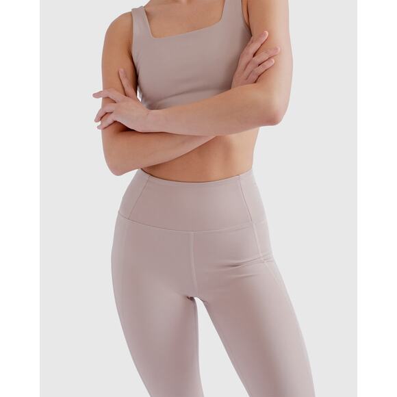 Girlfriend Collective Compressive High-Rise Legging - 23.75" - Picture 3 of 7